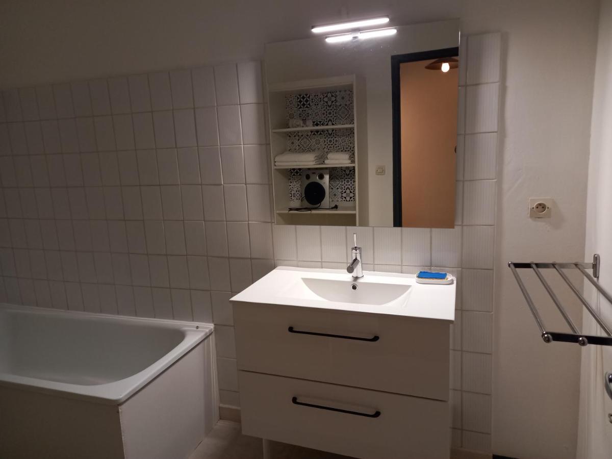 Le Midi 2 Apartment Trebes Ngoại thất bức ảnh